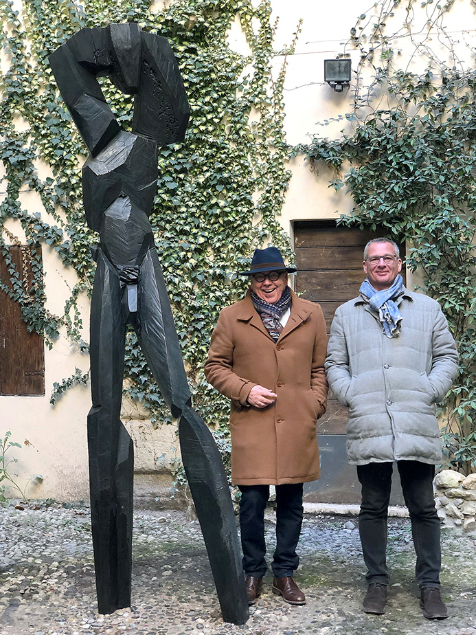 Schreitender, Bronze, Höhe 285cm